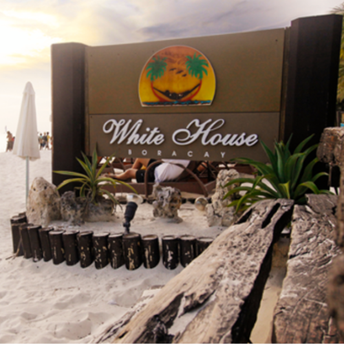 02 White House Entrance Dec2025