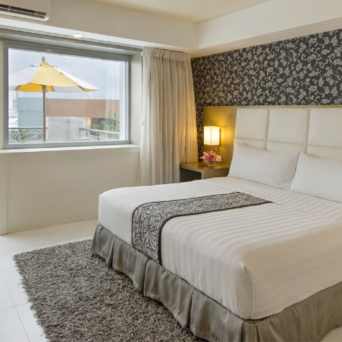 06 Quest Deluxe Room Dec2025 (2)