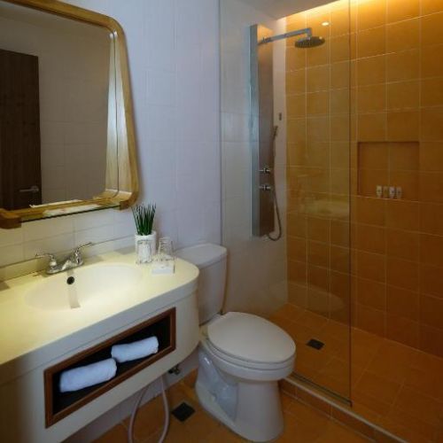 09 BE Mactan Bathroom Sept2025